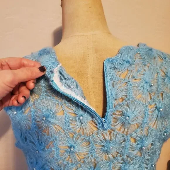 Vintage 60s sleeveless blue knit top small - Picture 9 of 10